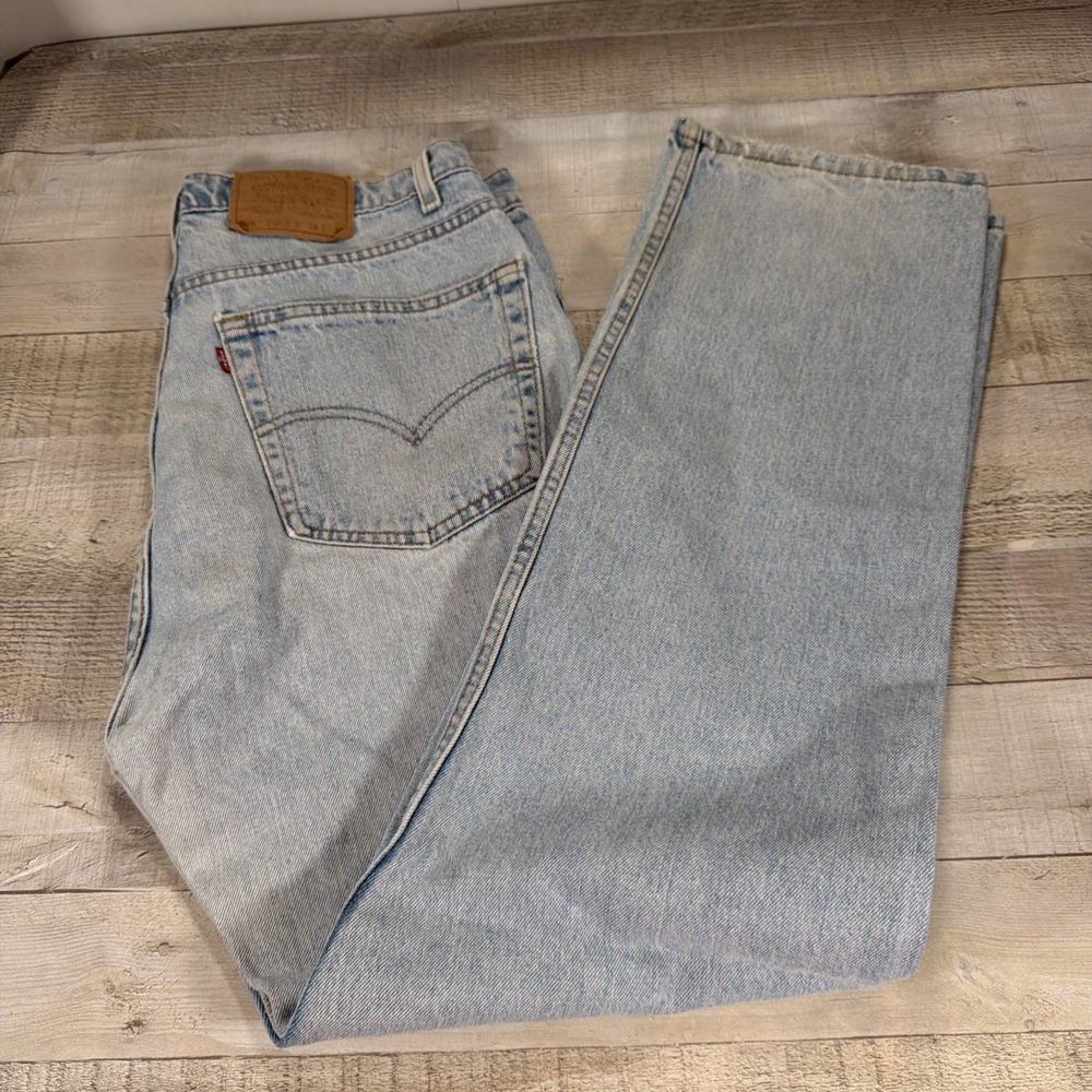 Vintage Levis 505 Jeans Mens Size 38x32 Light Wash Made In USA 90's  Denim Pants